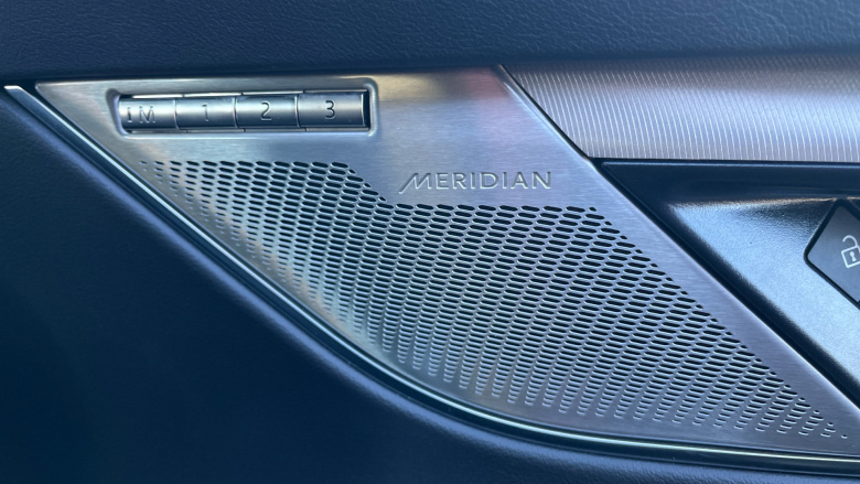 Jaguar F-Pace 2.0 P400e R-Dynamic SE Black 5dr Auto AWD Estate